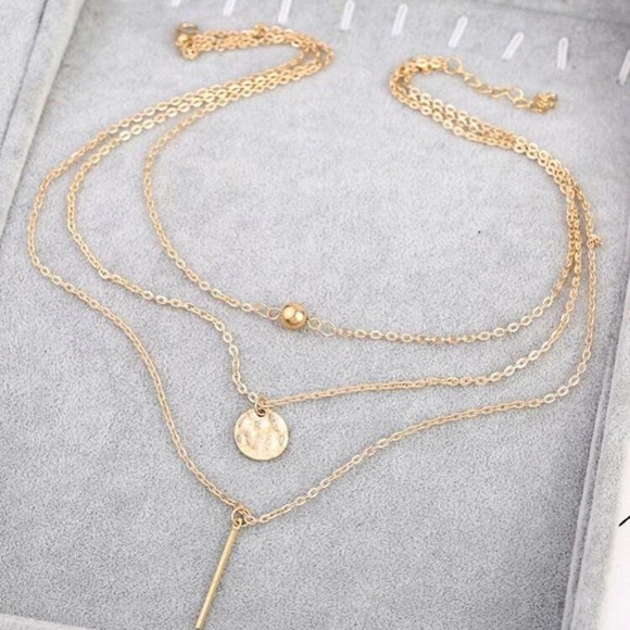 4/$15💞 Gold Layered Boho Style Fashion Necklace - Picture 2 of 3